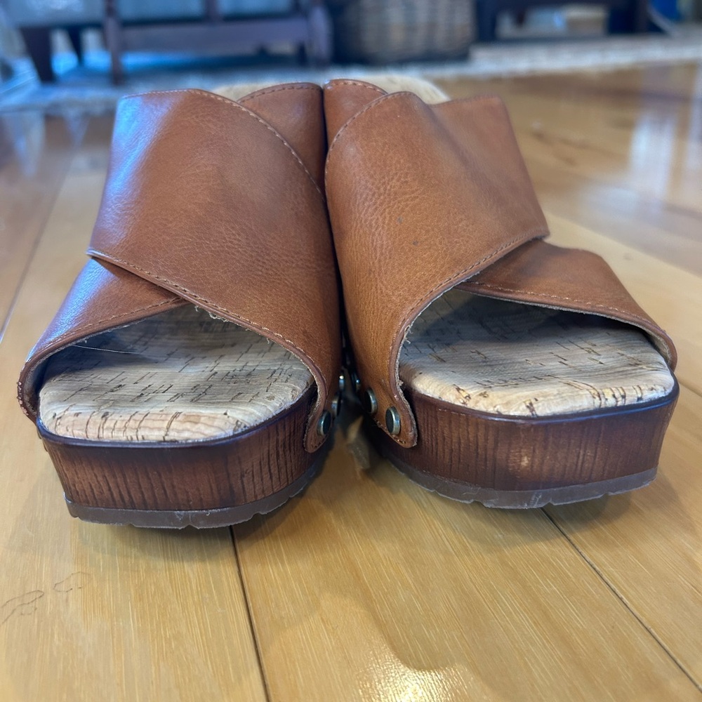 Kork Ease Korks women’s Lynda Tan Leather Clog Heels - Stylish Slip-On Mules - Picture 4 of 11